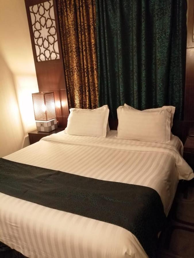 Rawdat Al Safwa Hotel 麦地那 外观 照片