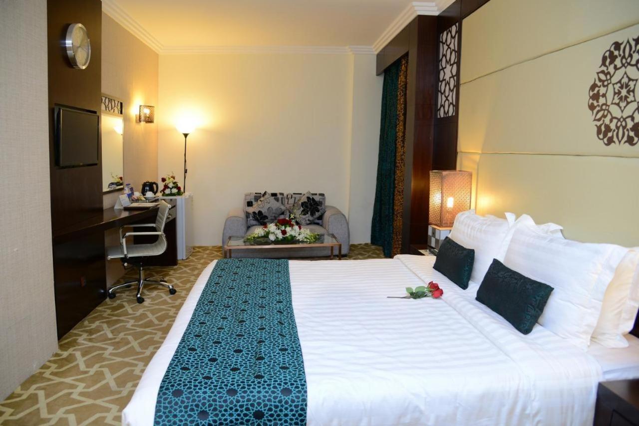 Rawdat Al Safwa Hotel 麦地那 外观 照片